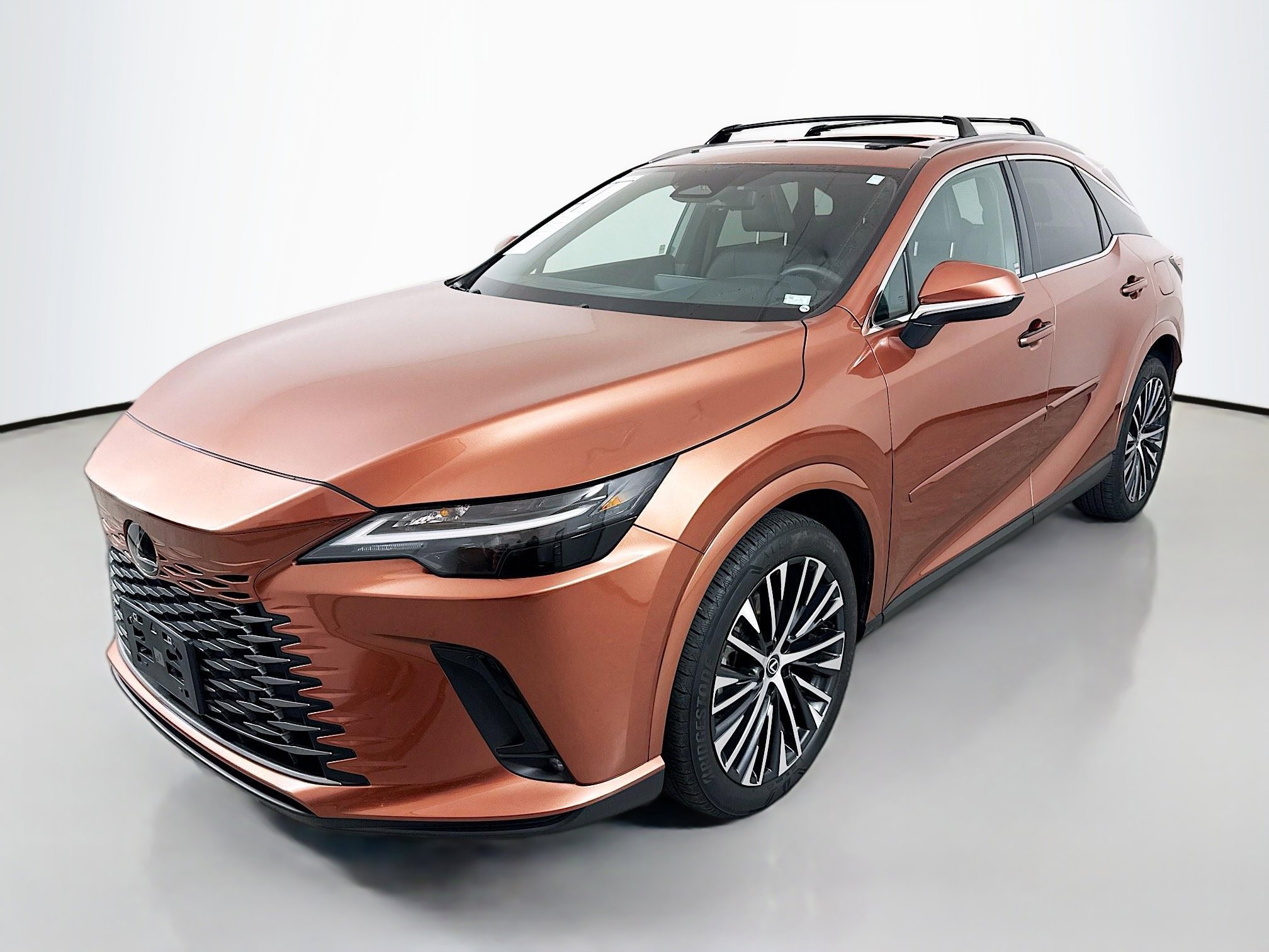 Used 2023 Lexus RX 350 w/ Accessory Package (Z1) image 3