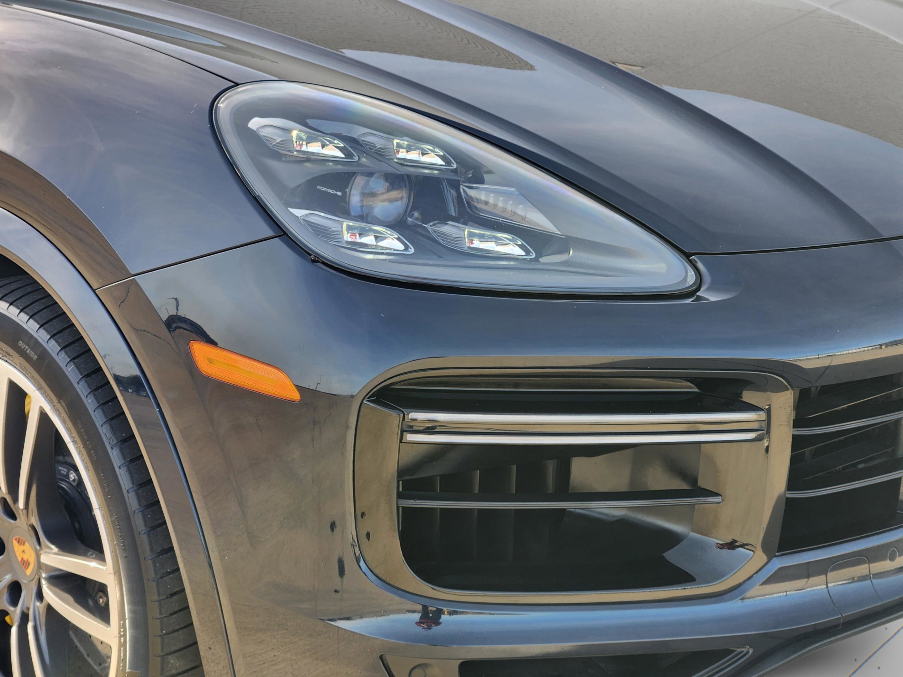Used 2019 Porsche Cayenne Turbo image 7