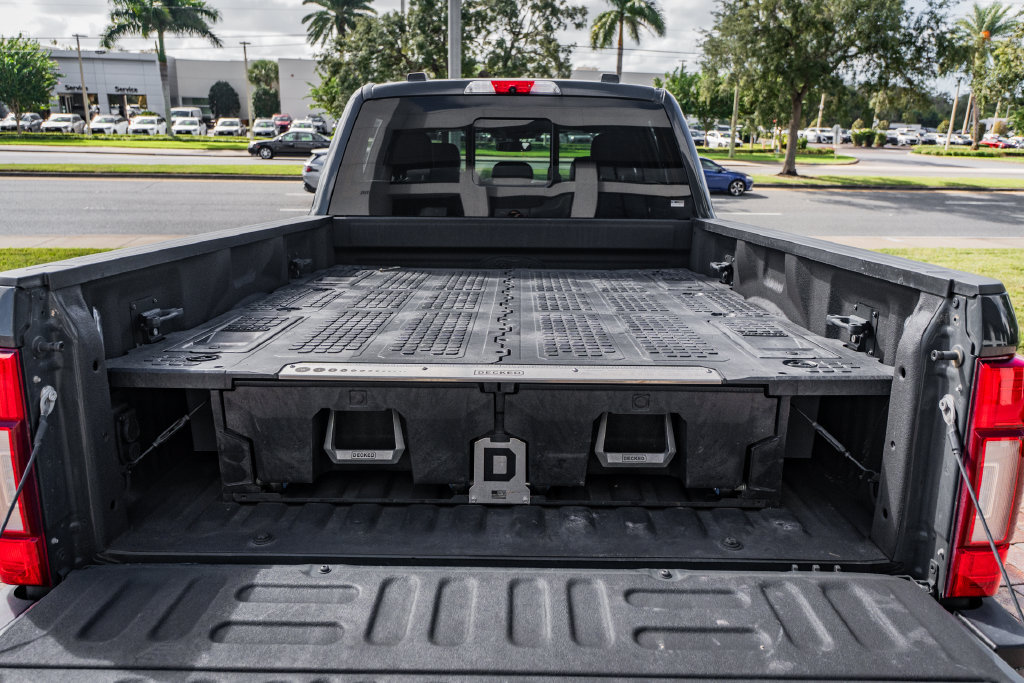 Used 2021 Ford F250 Platinum w/ Tremor Off-Road Package AWD/4WD image 45