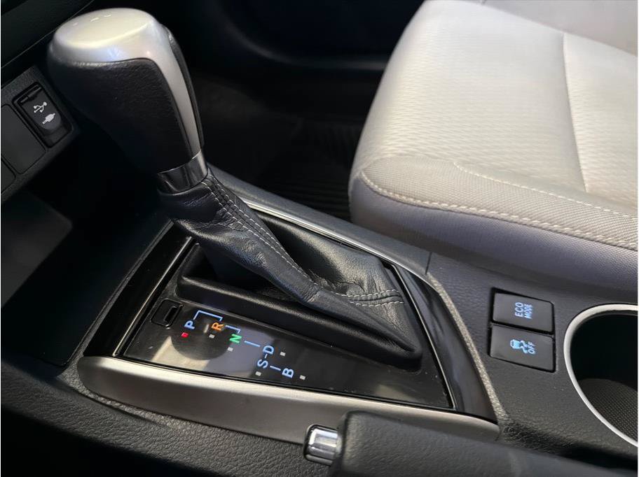 Used 2014 Toyota Corolla LE w/ Driver Convenience Package FWD image 23