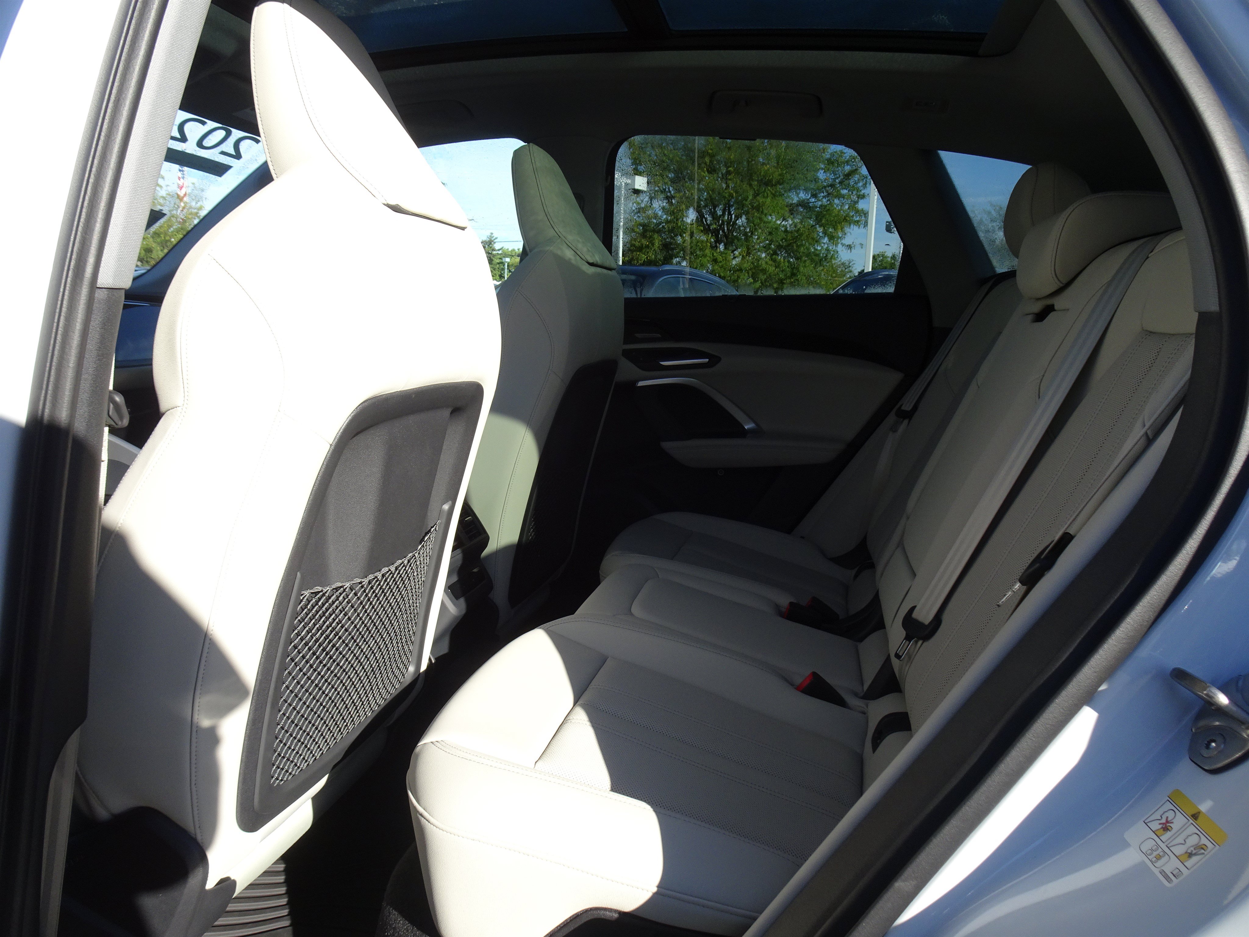 Certified 2025 Audi Q5 Premium Plus w/ Premium Plus AWD/4WD image 12