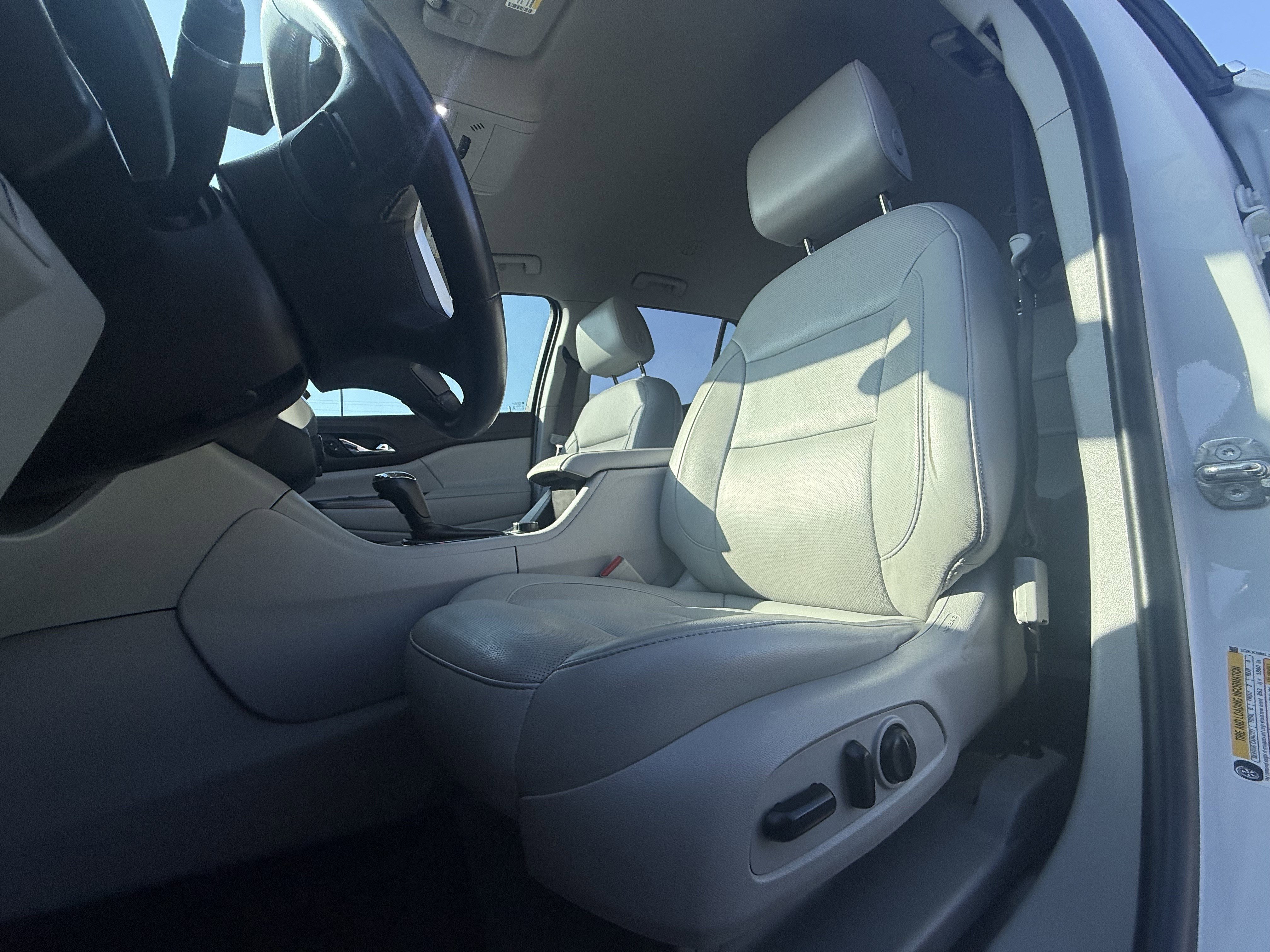 Used 2019 GMC Acadia SLT image 22