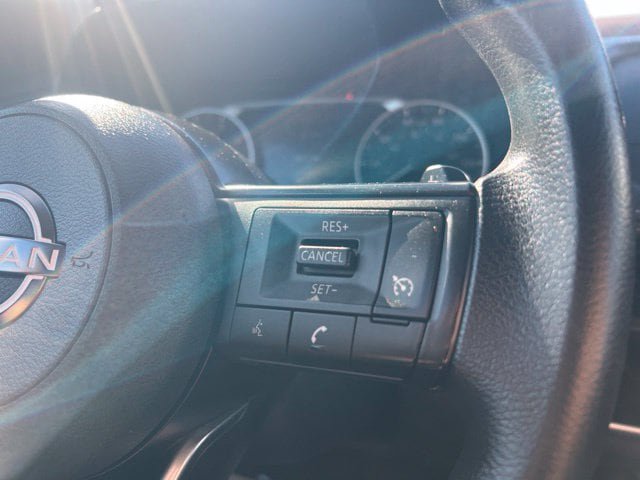 Used 2023 Nissan Rogue S AWD/4WD image 16