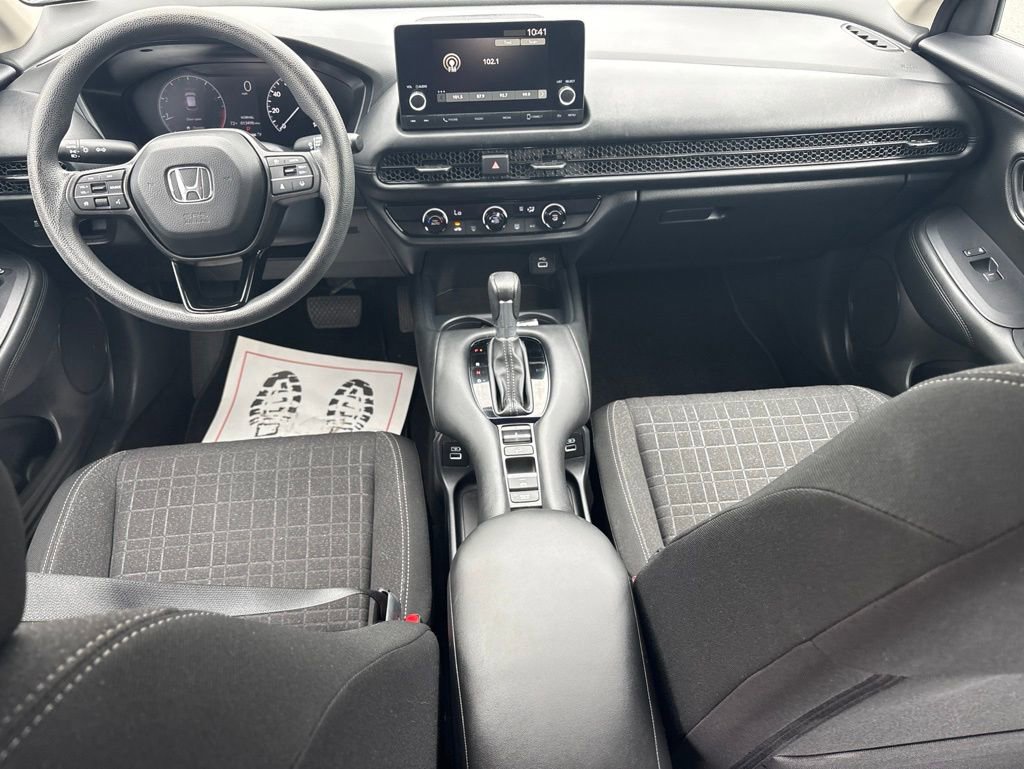 Used 2023 Honda HR-V LX image 16