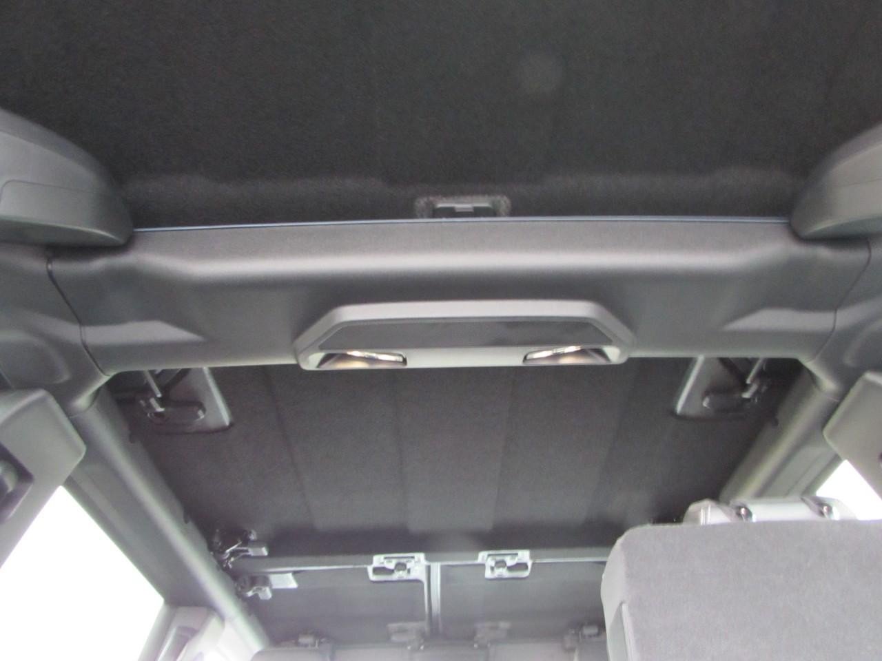 New 2025 Ford Bronco Outer Banks w/ Sasquatch Package AWD/4WD image 31