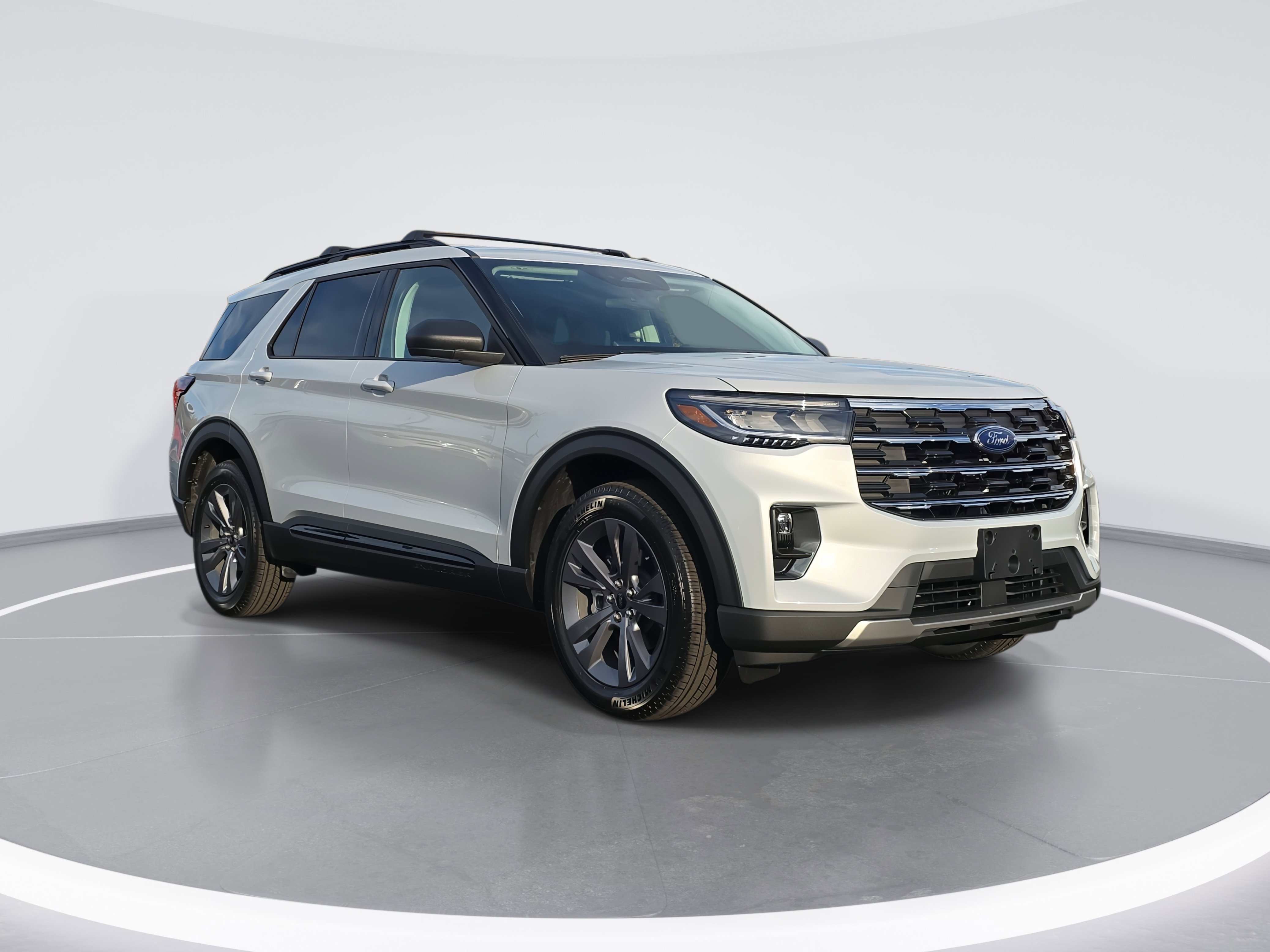 New 2026 Ford Explorer Active image 2