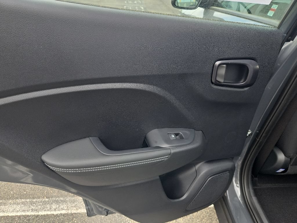New 2026 Hyundai Venue SEL FWD image 31