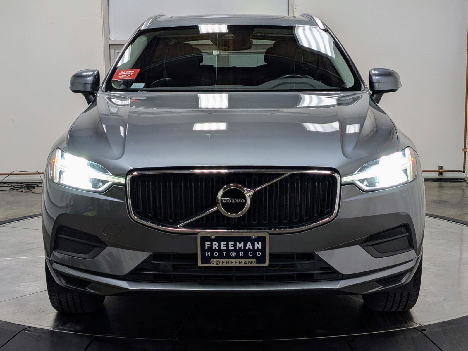 Used 2020 Volvo XC60 T6 Momentum AWD/4WD image 3