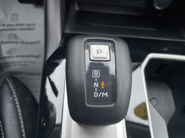 Used 2025 Mitsubishi Outlander SE AWD/4WD image 17