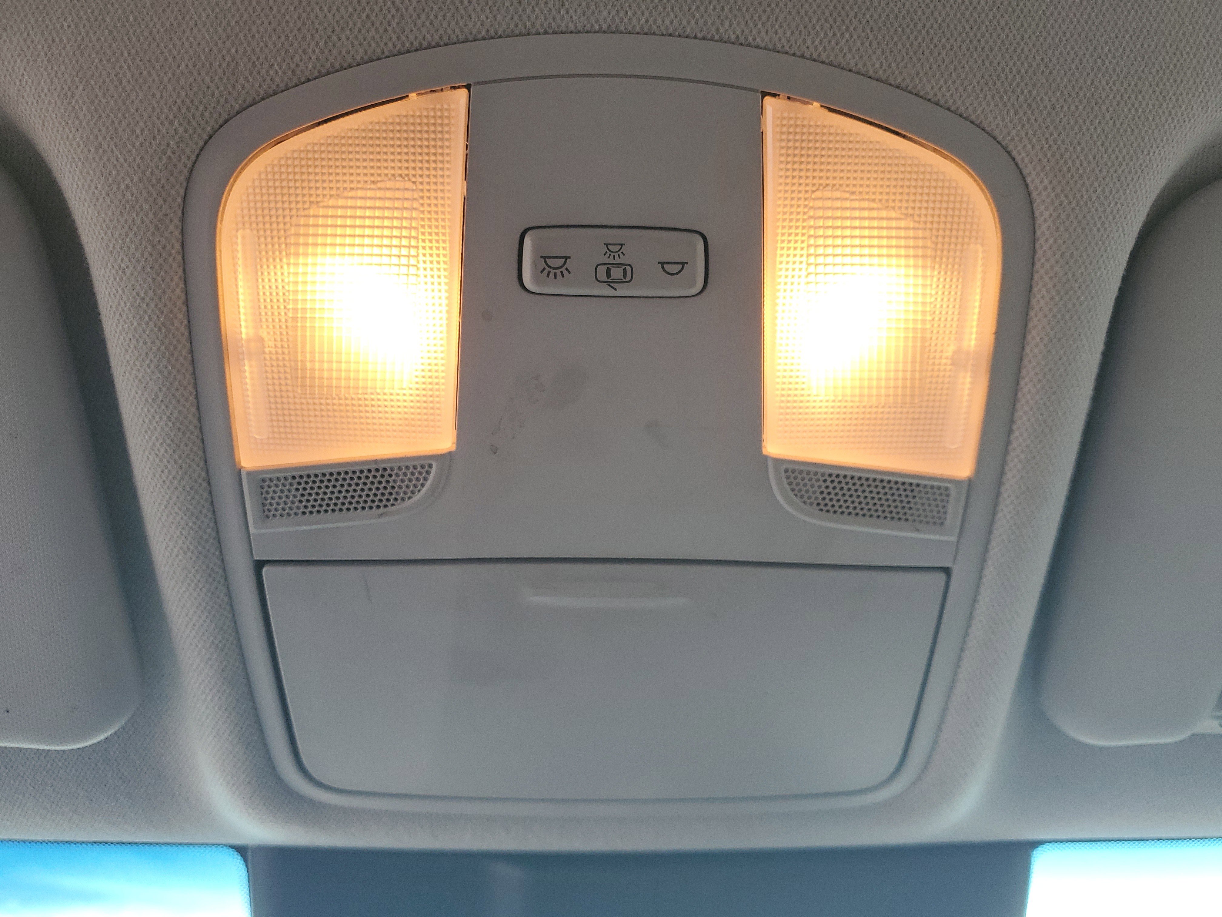 Used 2023 Hyundai Kona SE image 29