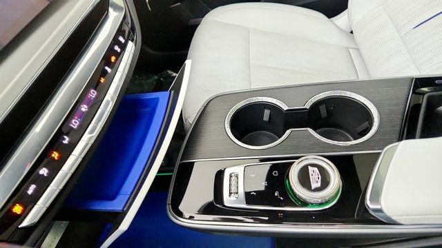 Used 2025 Cadillac Lyriq Luxury AWD/4WD image 67