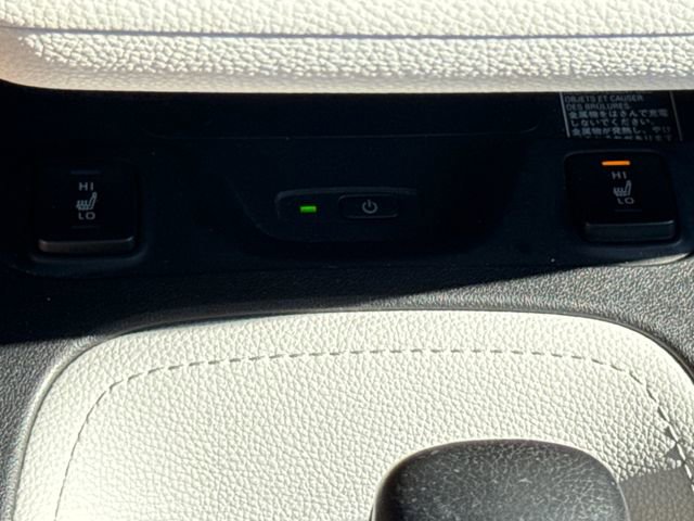 Used 2019 Toyota Corolla XSE image 31