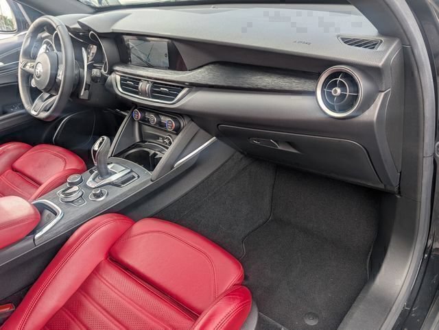 Used 2023 Alfa Romeo Stelvio Sprint RWD image 18