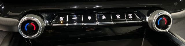 Used 2025 Chevrolet Tahoe Z71 image 38