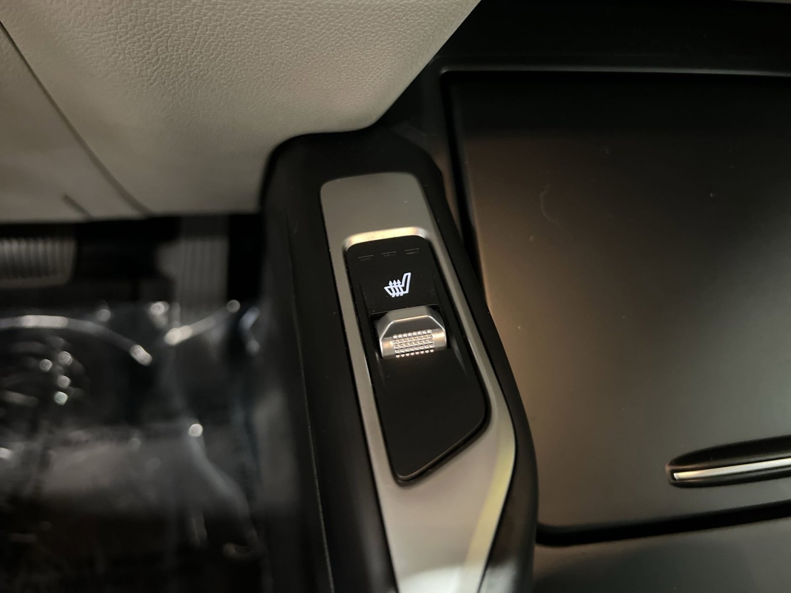 Used 2021 Kia Sorento EX image 34