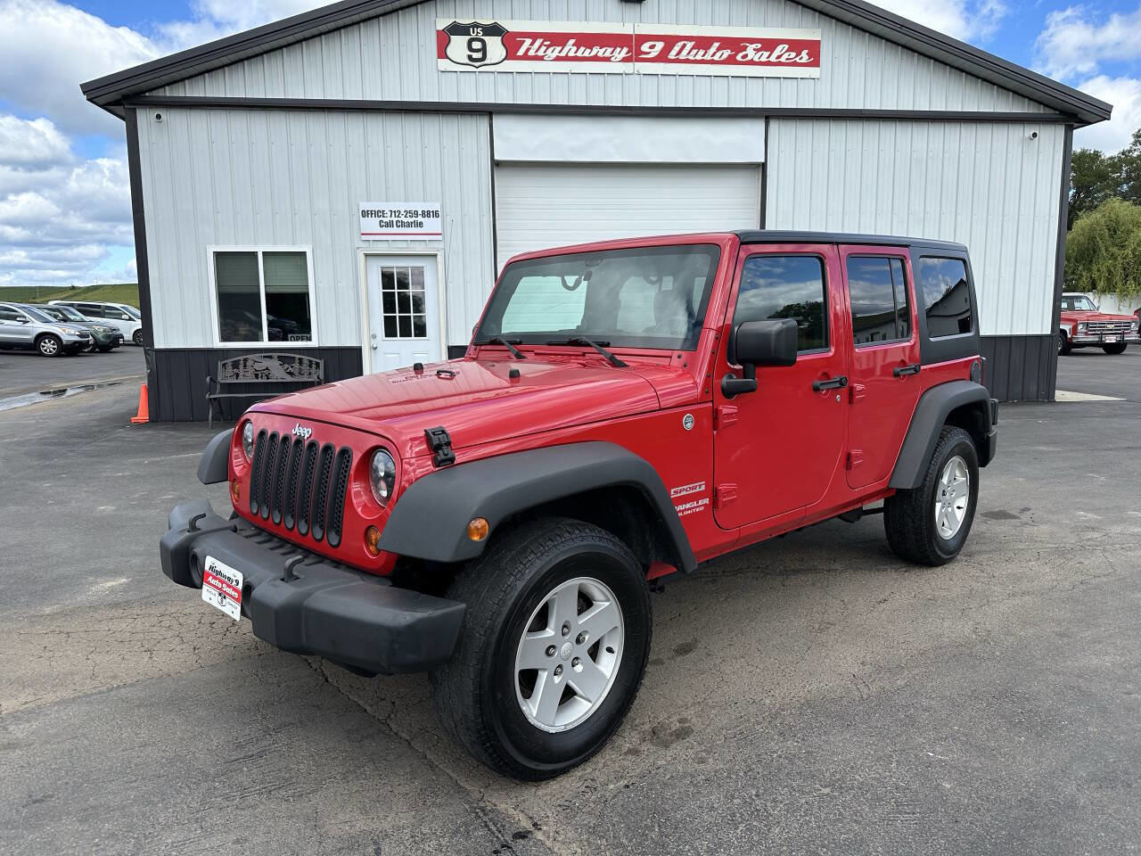 Used 2011 Jeep Wrangler Unlimited Sport image 1