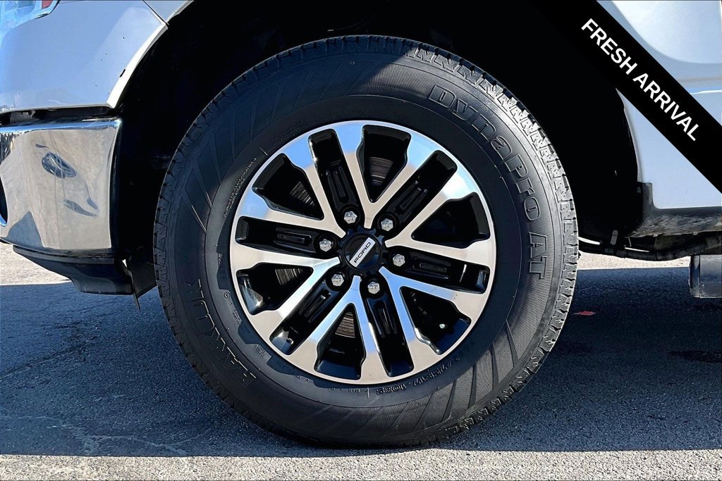 Used 2013 Ford F150 XLT w/ Mid Equipment Group RWD image 32