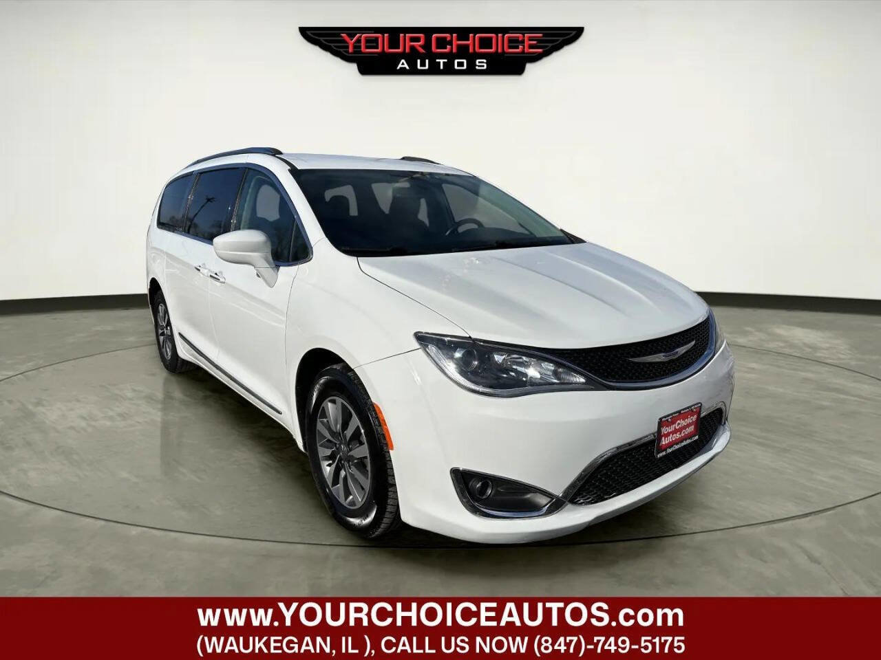 Used 2020 Chrysler Pacifica Touring-L Plus FWD image 7
