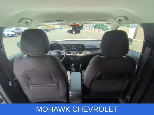 Used 2024 Chevrolet TrailBlazer LT w/ LT Cold Weather Package AWD/4WD image 20