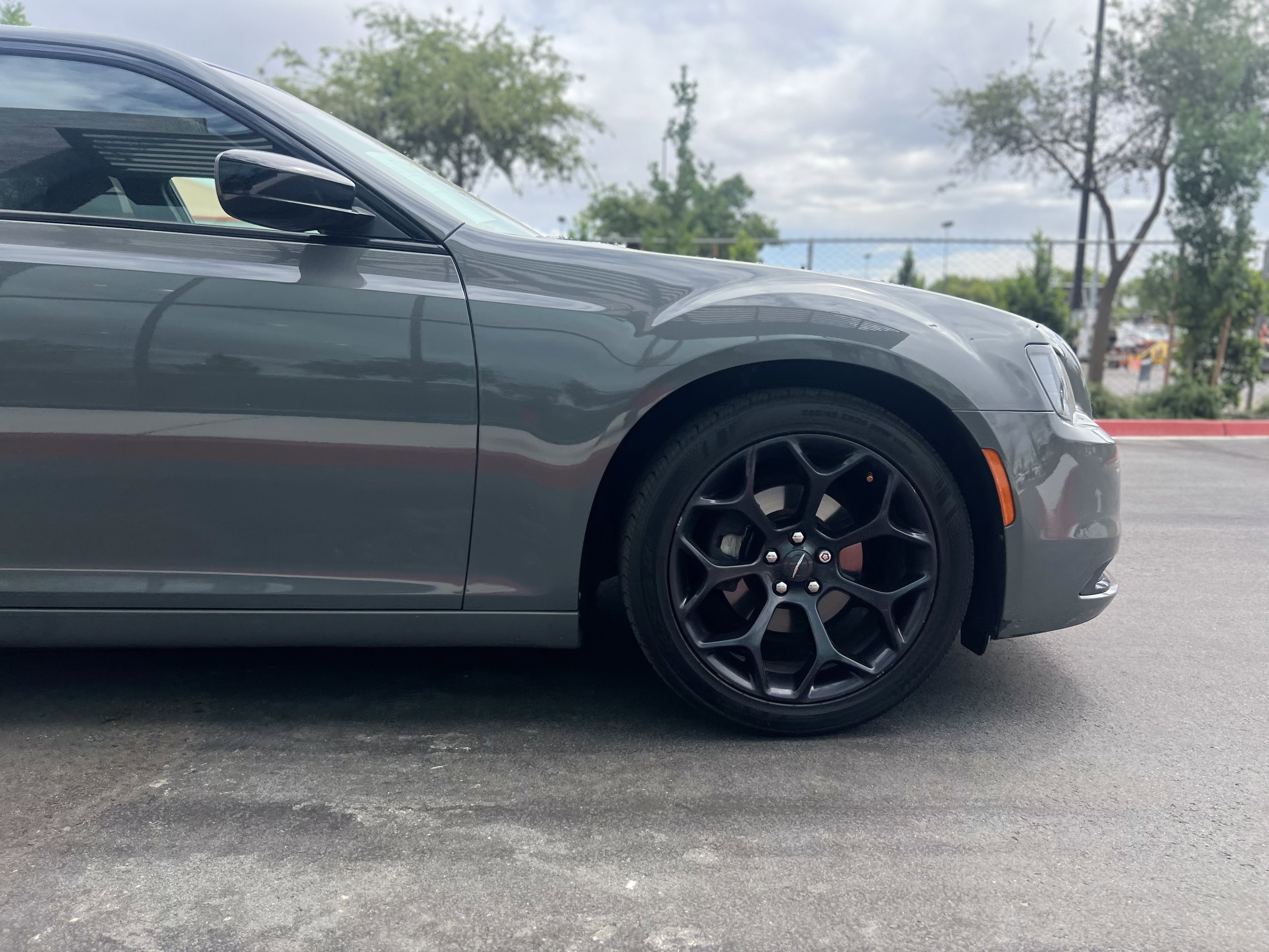 Used 2019 Chrysler 300 Touring w/ Sport Appearance Package image 16