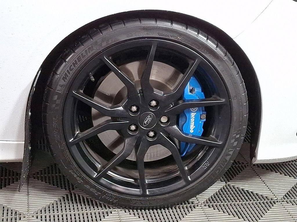 Used 2017 Ford Focus RS AWD/4WD image 11
