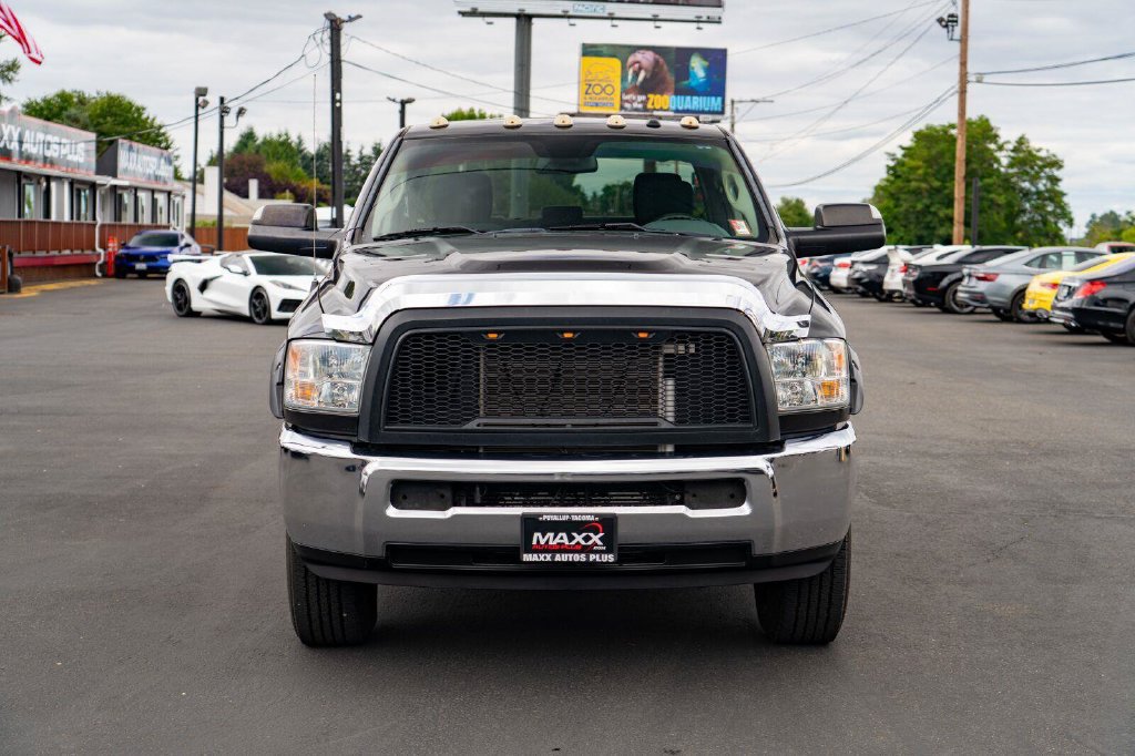Used 2016 RAM 3500 Tradesman w/ Chrome Appearance Group AWD/4WD image 3