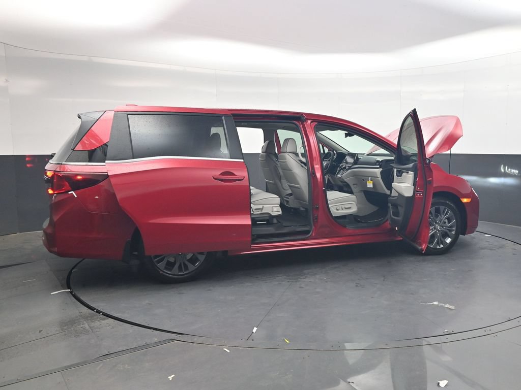 New 2027 Honda Odyssey Touring image 30