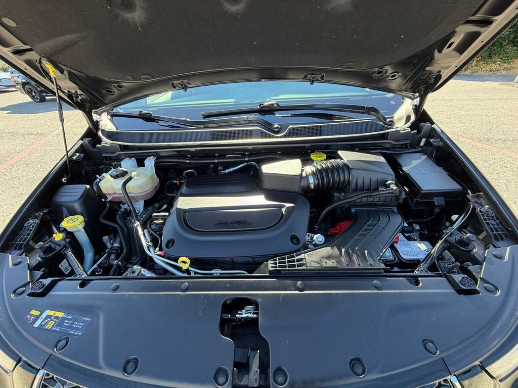 Used 2022 Chrysler Pacifica Touring-L FWD image 30