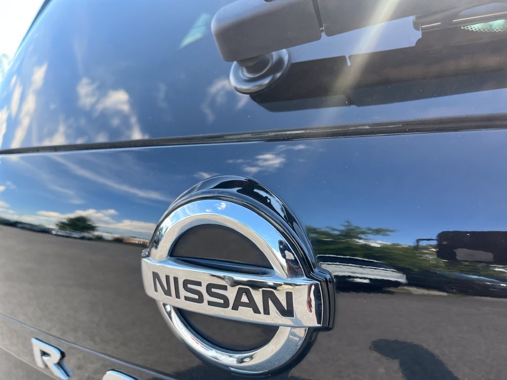 Used 2021 Nissan Rogue S FWD image 39