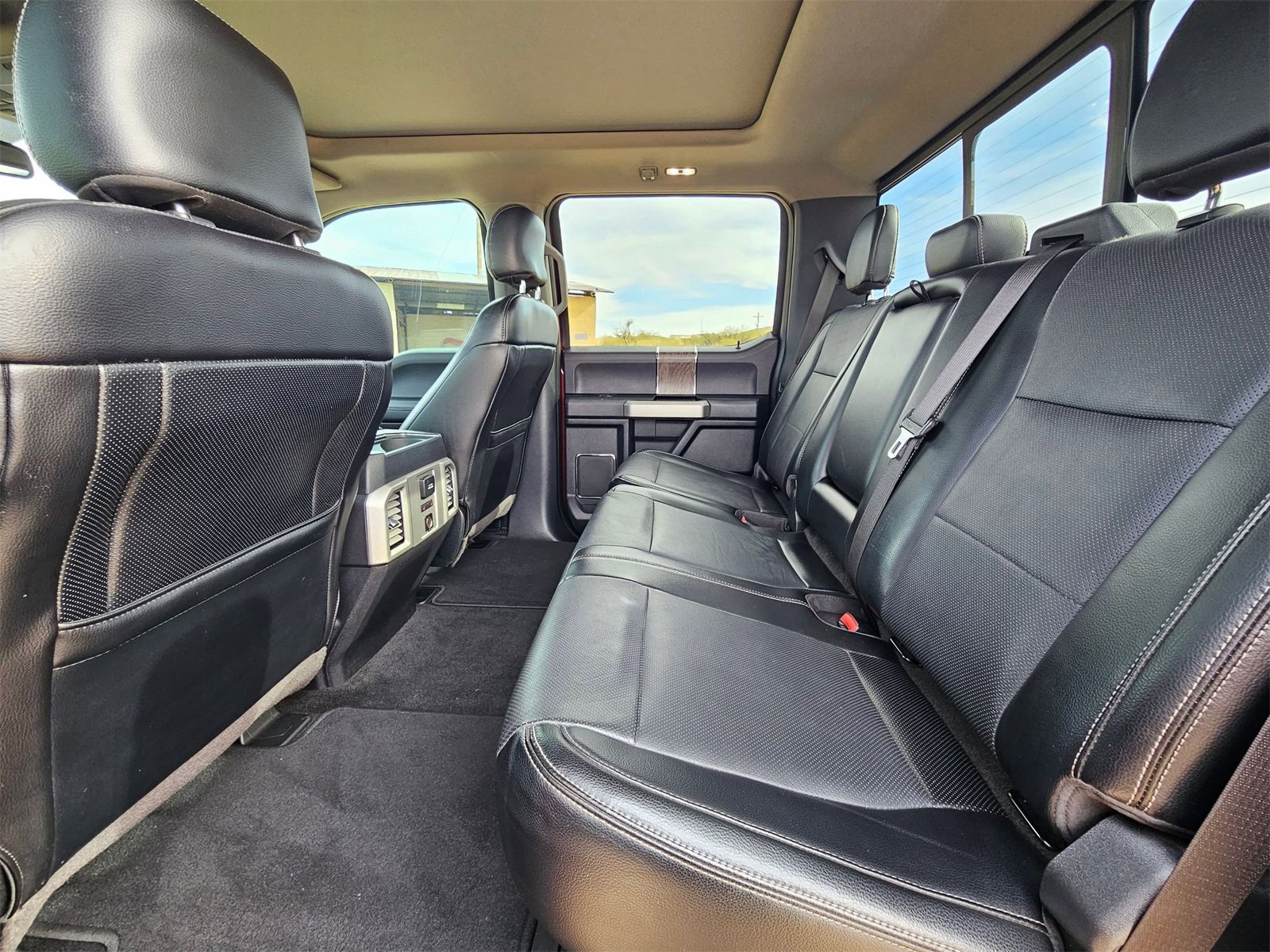 Certified 2017 Ford F250 Lariat w/ Chrome Package image 20