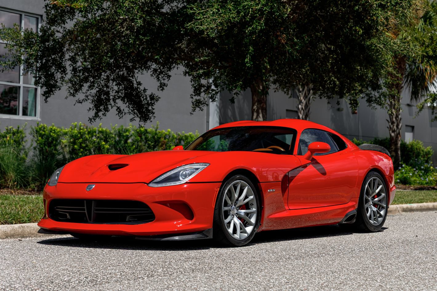 Used 2014 SRT Viper GTS w/ GTS Laguna Interior Package RWD image 25