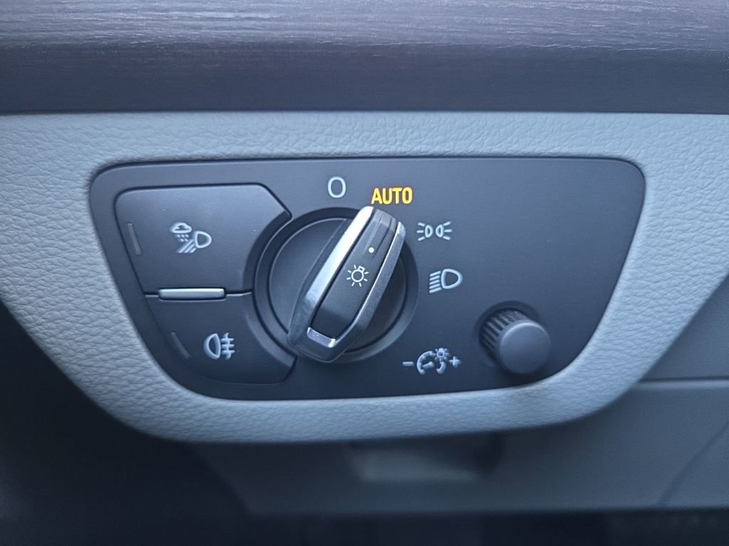 Used 2023 Audi Q5 2.0T Premium Plus w/ Premium Plus Package image 41