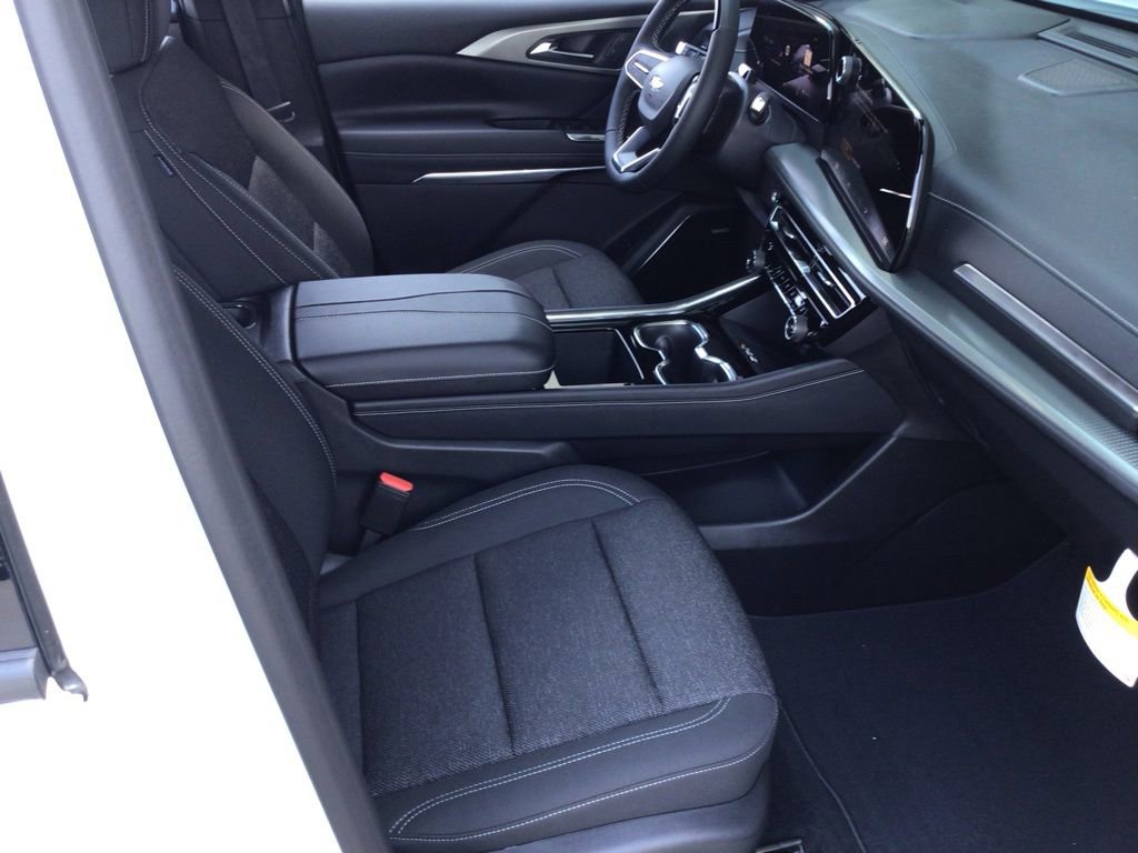 New 2025 Chevrolet Traverse LT w/ Enhanced Driving Package image 12