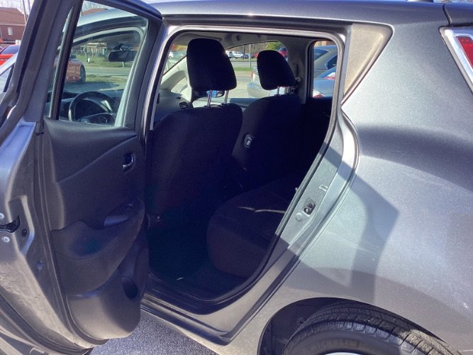 Used 2015 Nissan Leaf S w/ Charge Package image 7
