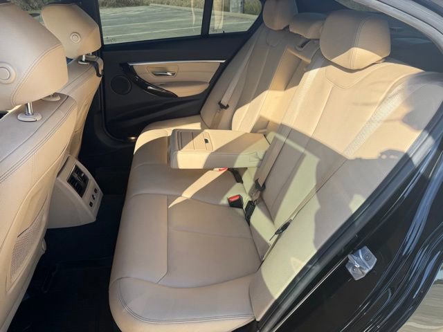 Used 2017 BMW 330i xDrive Sedan image 13