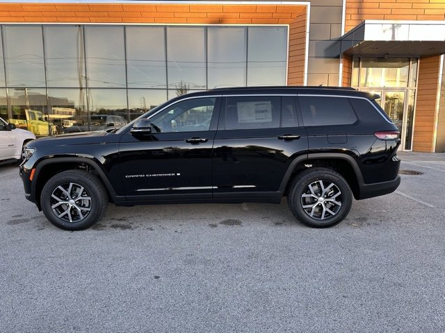 New 2025 Jeep Grand Cherokee L Limited image 9