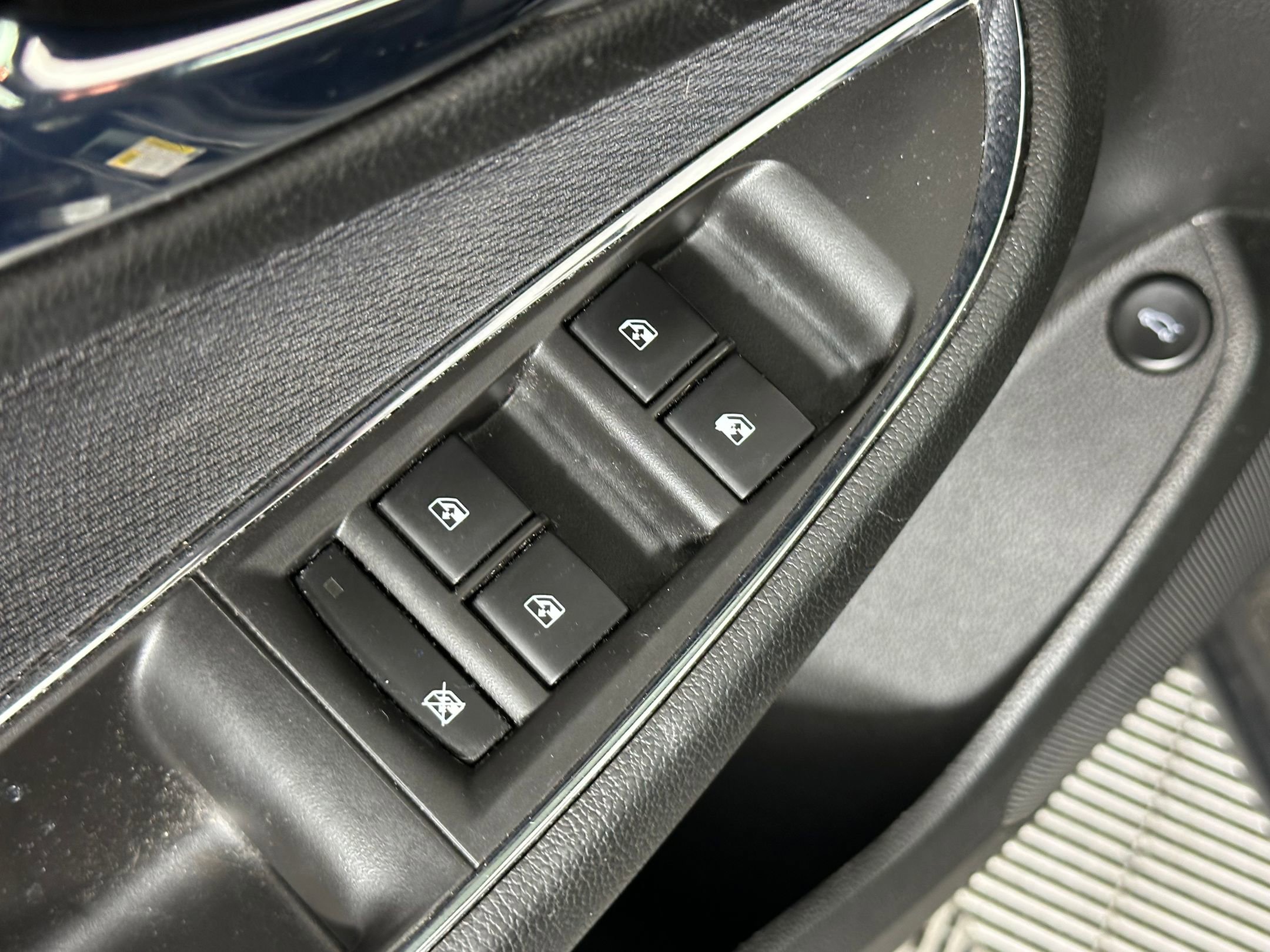 Used 2016 Chevrolet Cruze LS image 20