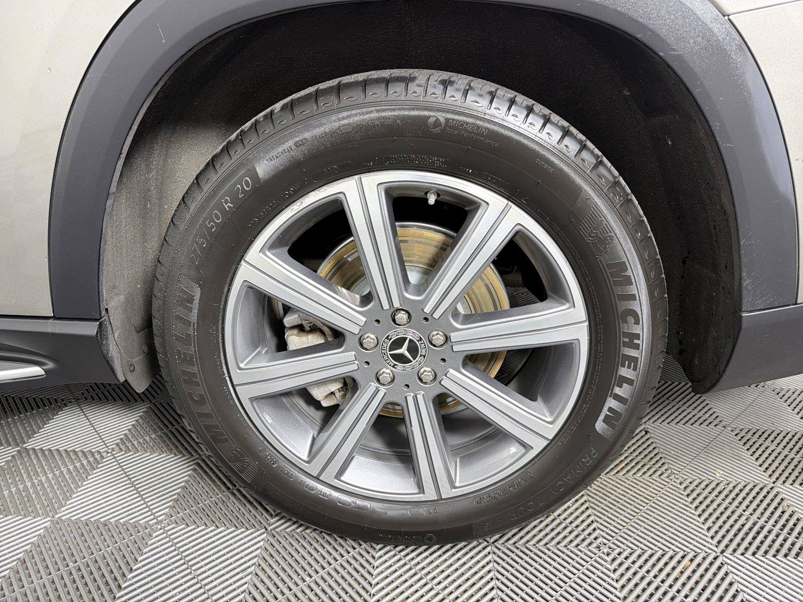 Used 2020 Mercedes-Benz GLS 450 4MATIC image 19