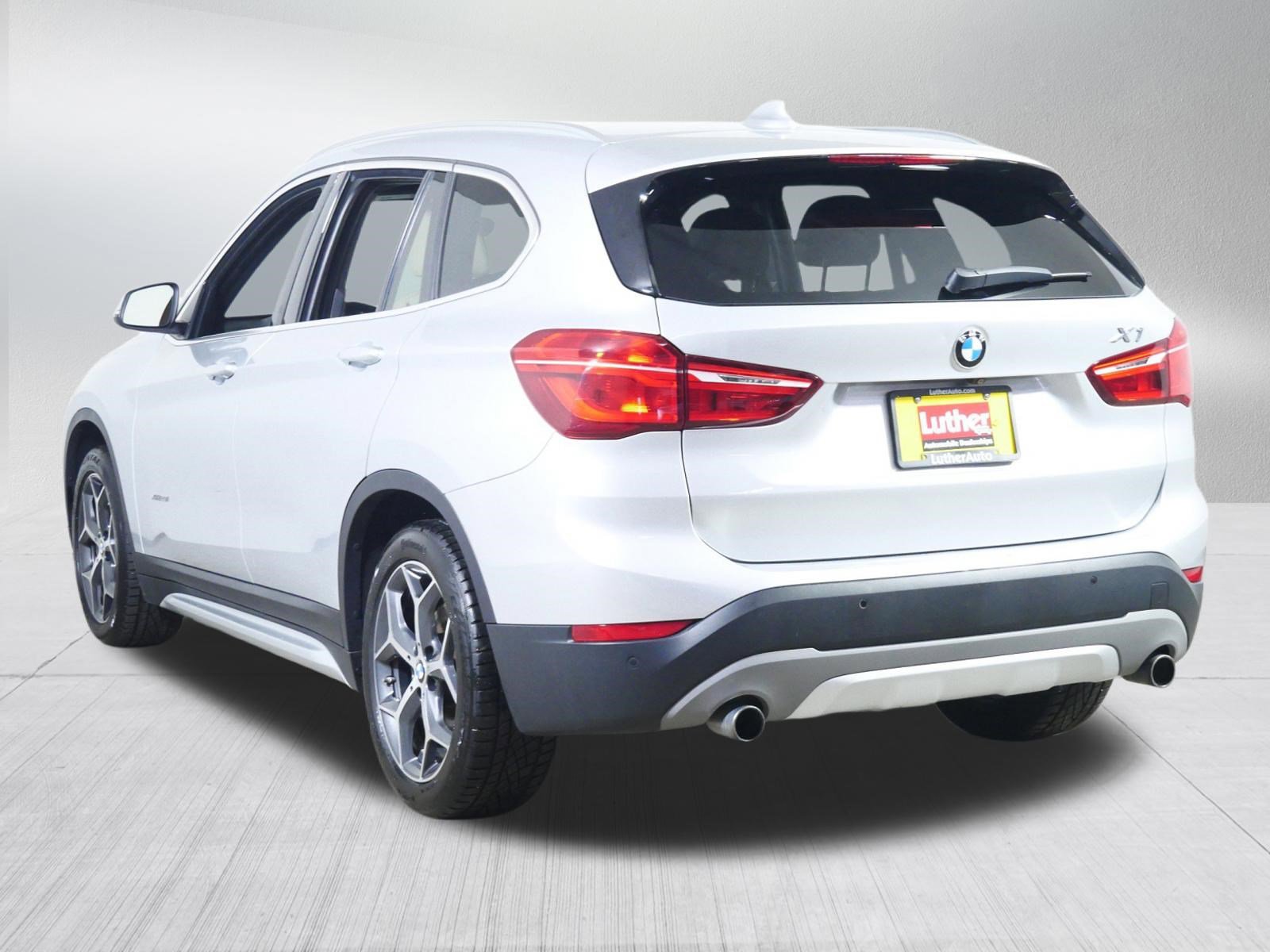 Used 2017 BMW X1 xDrive28i image 5