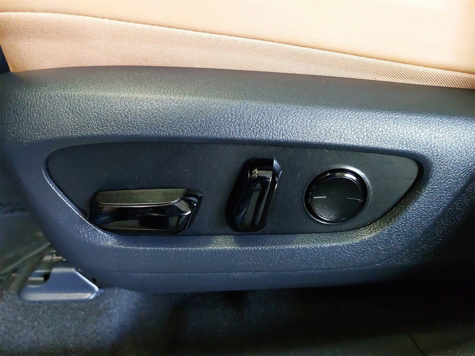 Used 2024 Lexus RX 350h image 32