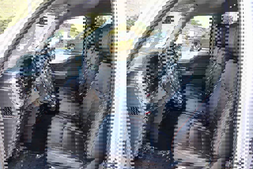 Used 2022 Ford F150 Lariat w/ Equipment Group 501A Mid AWD/4WD image 16