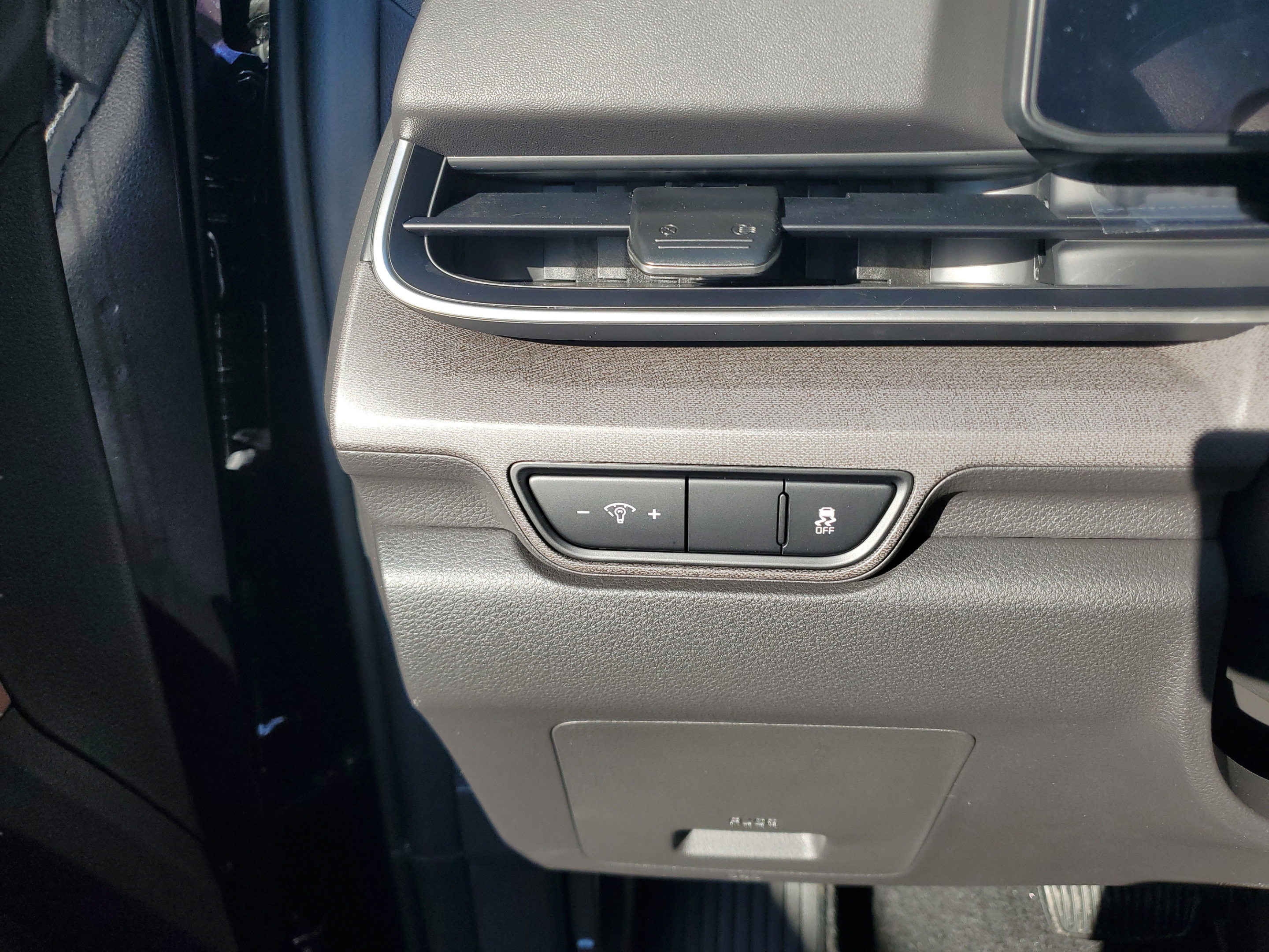 New 2026 Kia Carnival EX FWD image 27