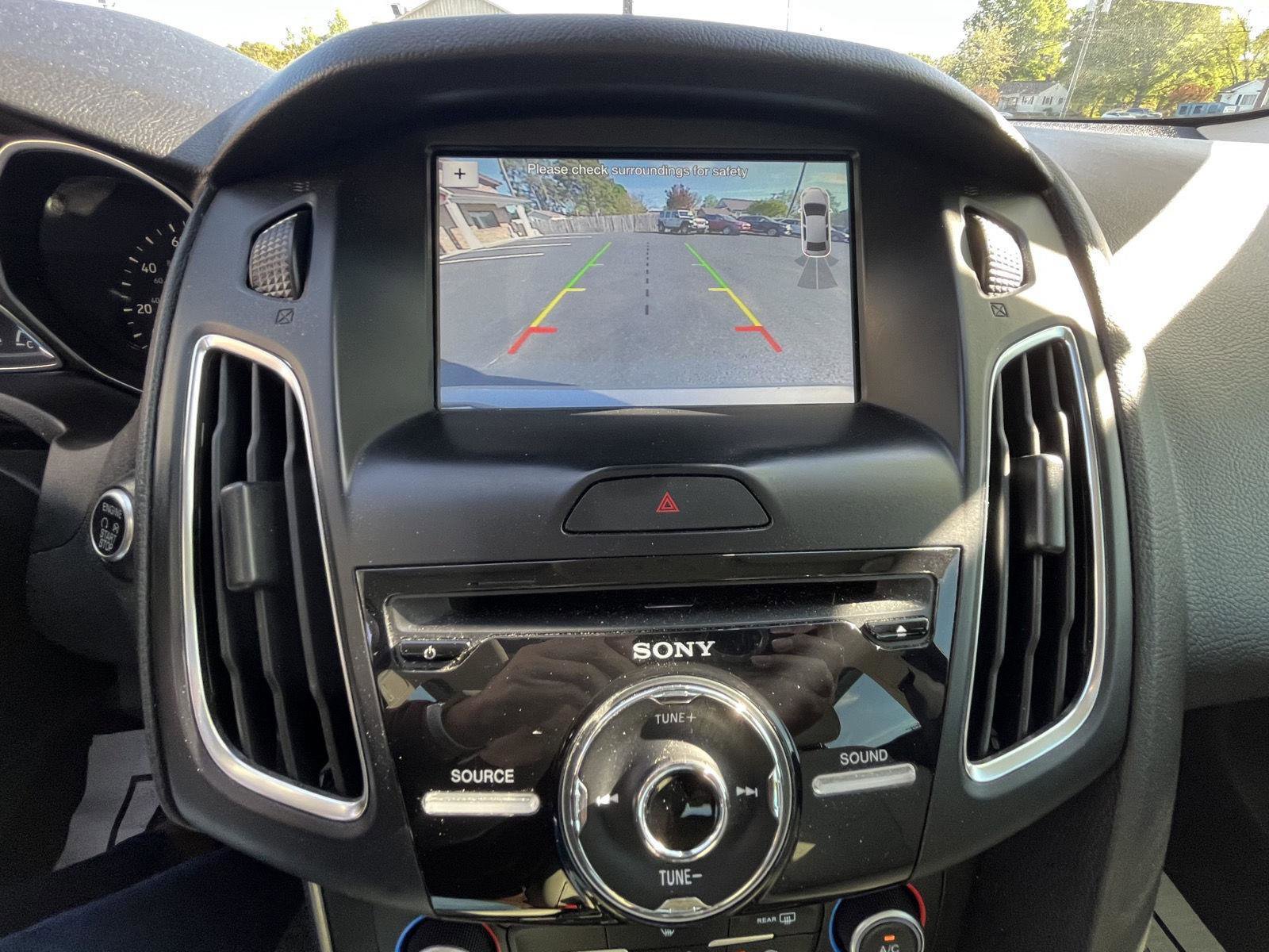 Used 2018 Ford Focus Titanium w/ Titanium Technology Package image 8