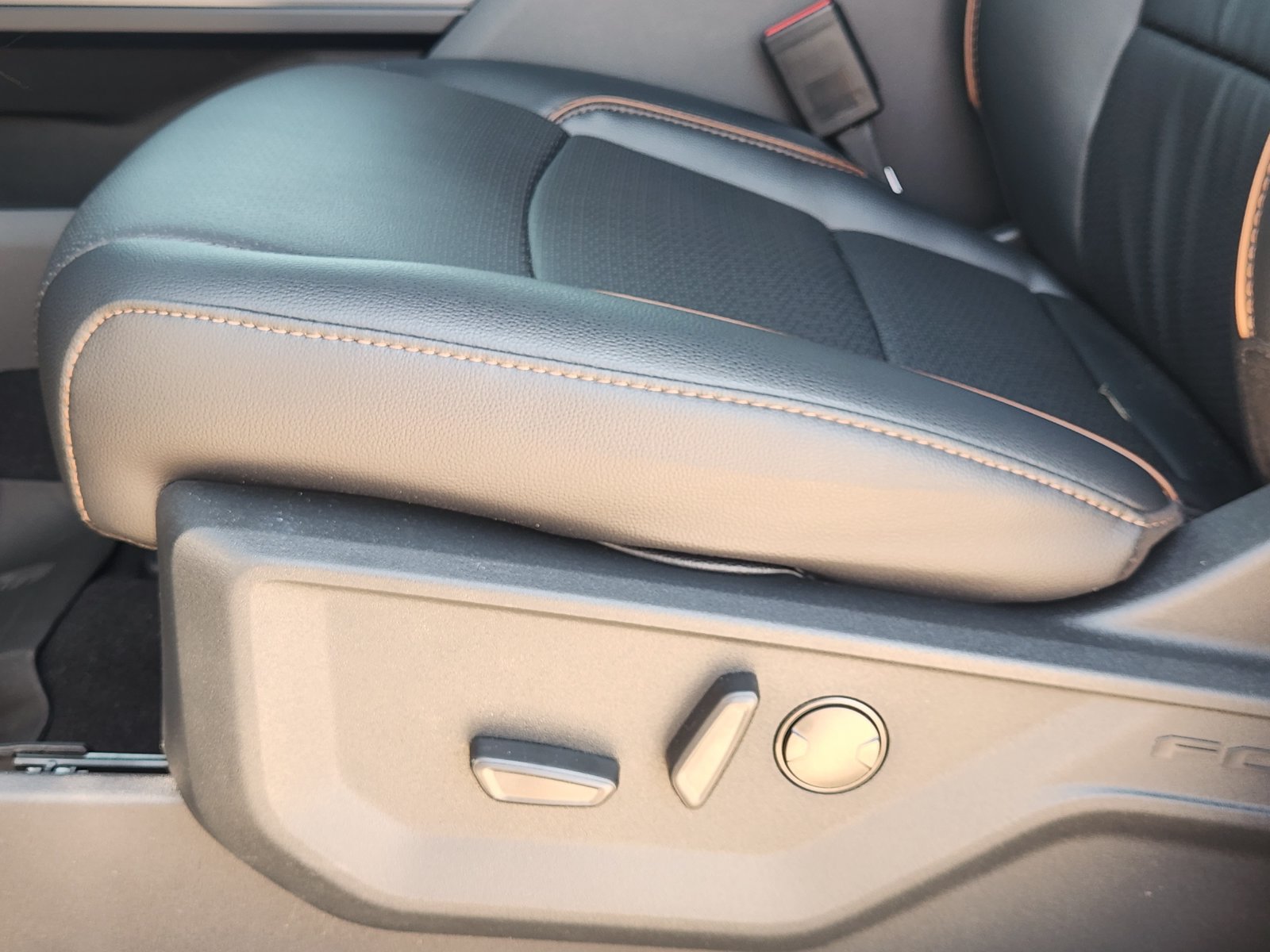 New 2026 Ford F150 Lariat AWD/4WD image 23