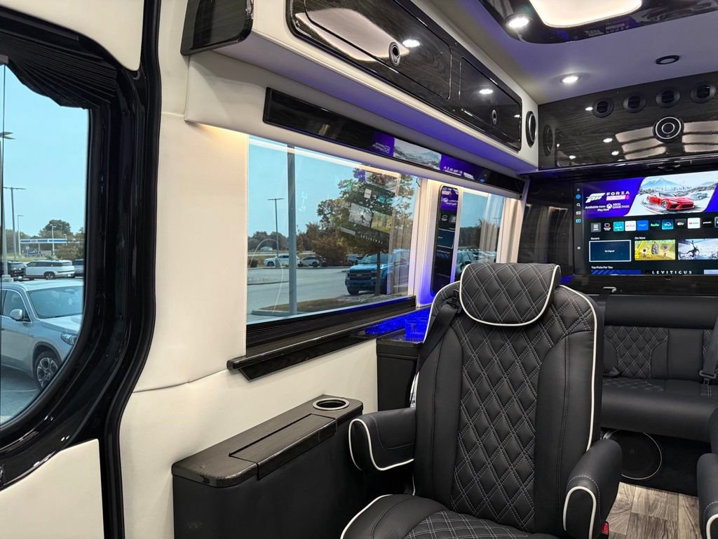 Used 2023 Mercedes-Benz Sprinter 3500 image 87