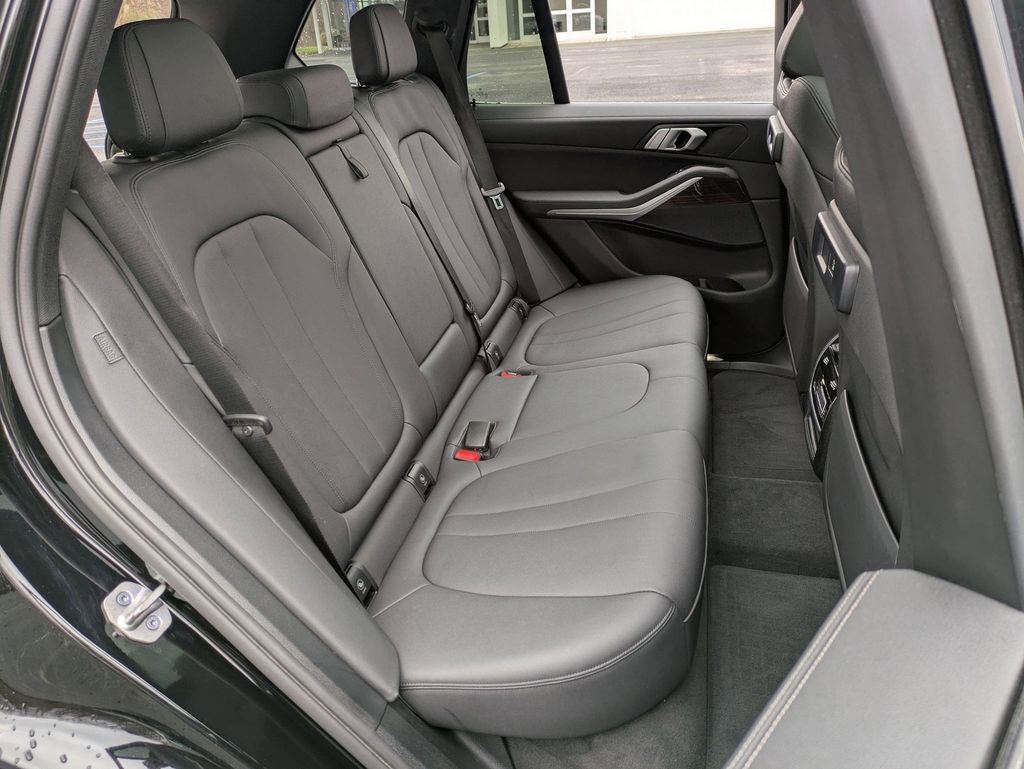 Used 2021 BMW X5 xDrive40i w/ Convenience Package image 24