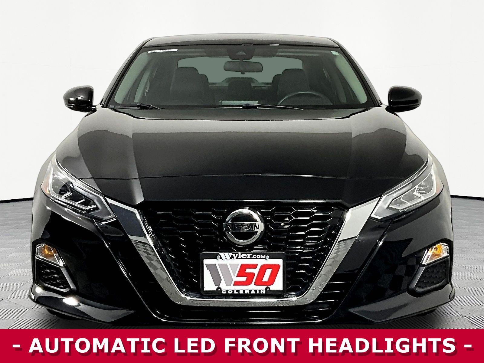 Used 2022 Nissan Altima 2.5 SR FWD image 2