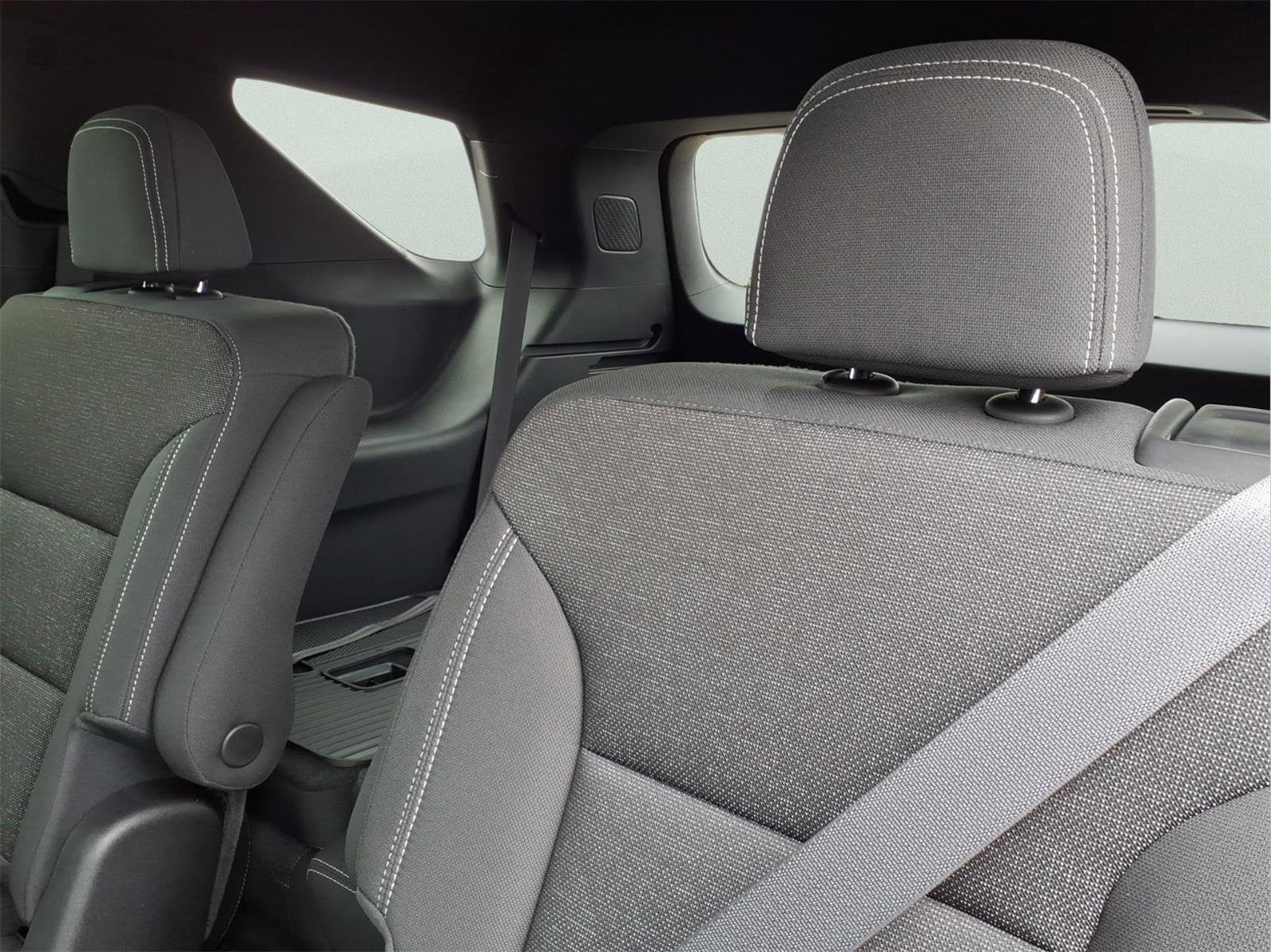 New 2026 Chevrolet Traverse LT image 11