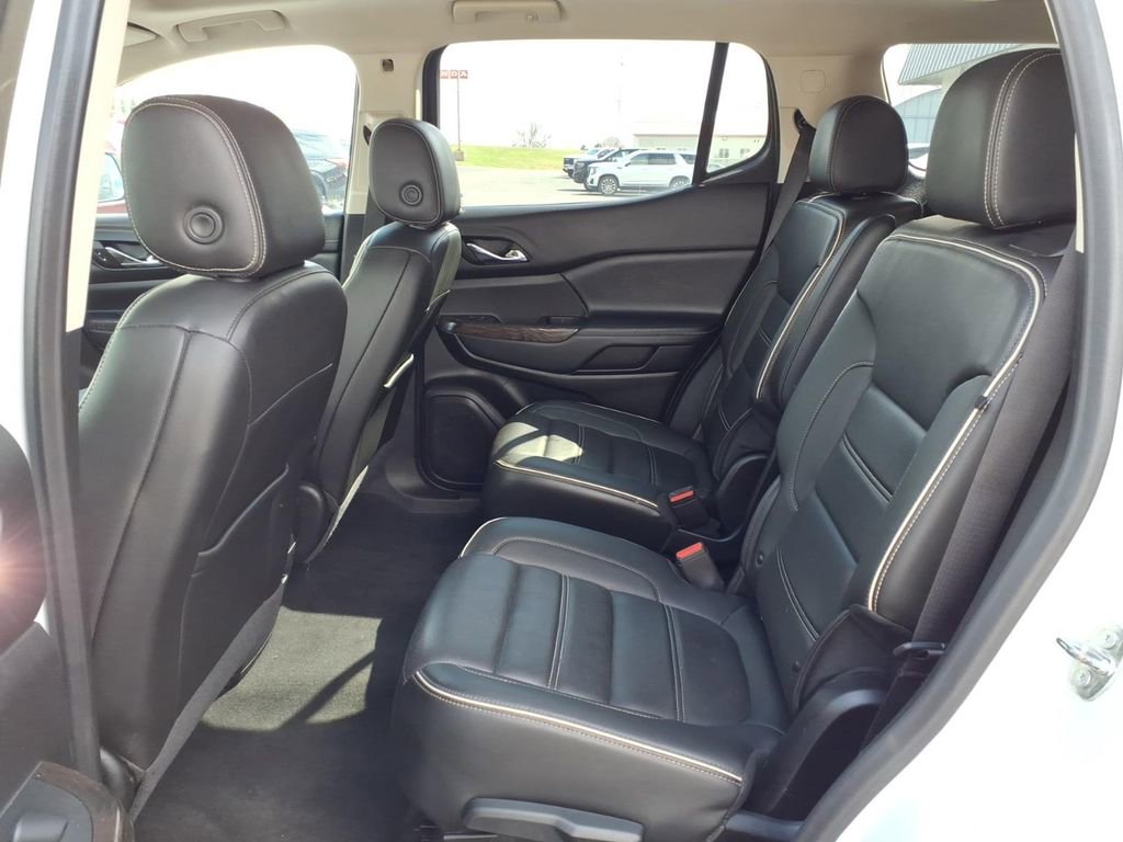 Used 2023 GMC Acadia Denali w/ Denali Ultimate Package image 5