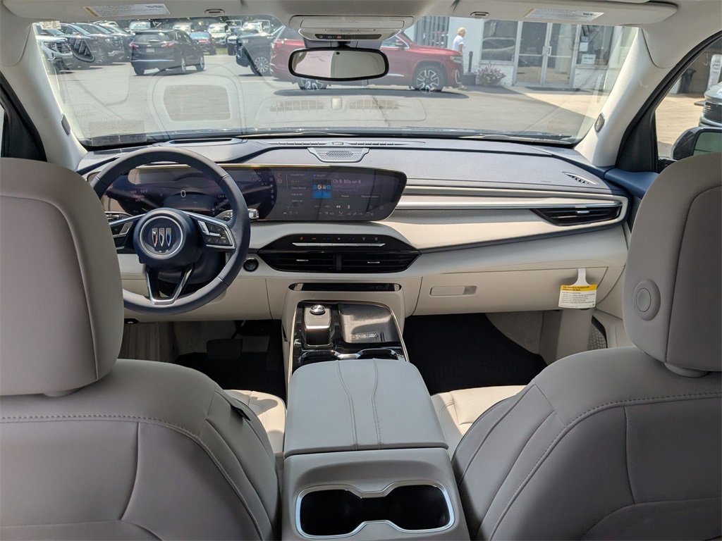 New 2025 Buick Enclave Avenir w/ LPO, Floor Liner Package image 11